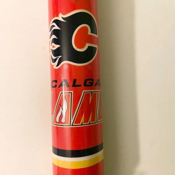 Calgary Flames NHL Logo Pencil Shaped Pencil Case - Picture 3 of 15